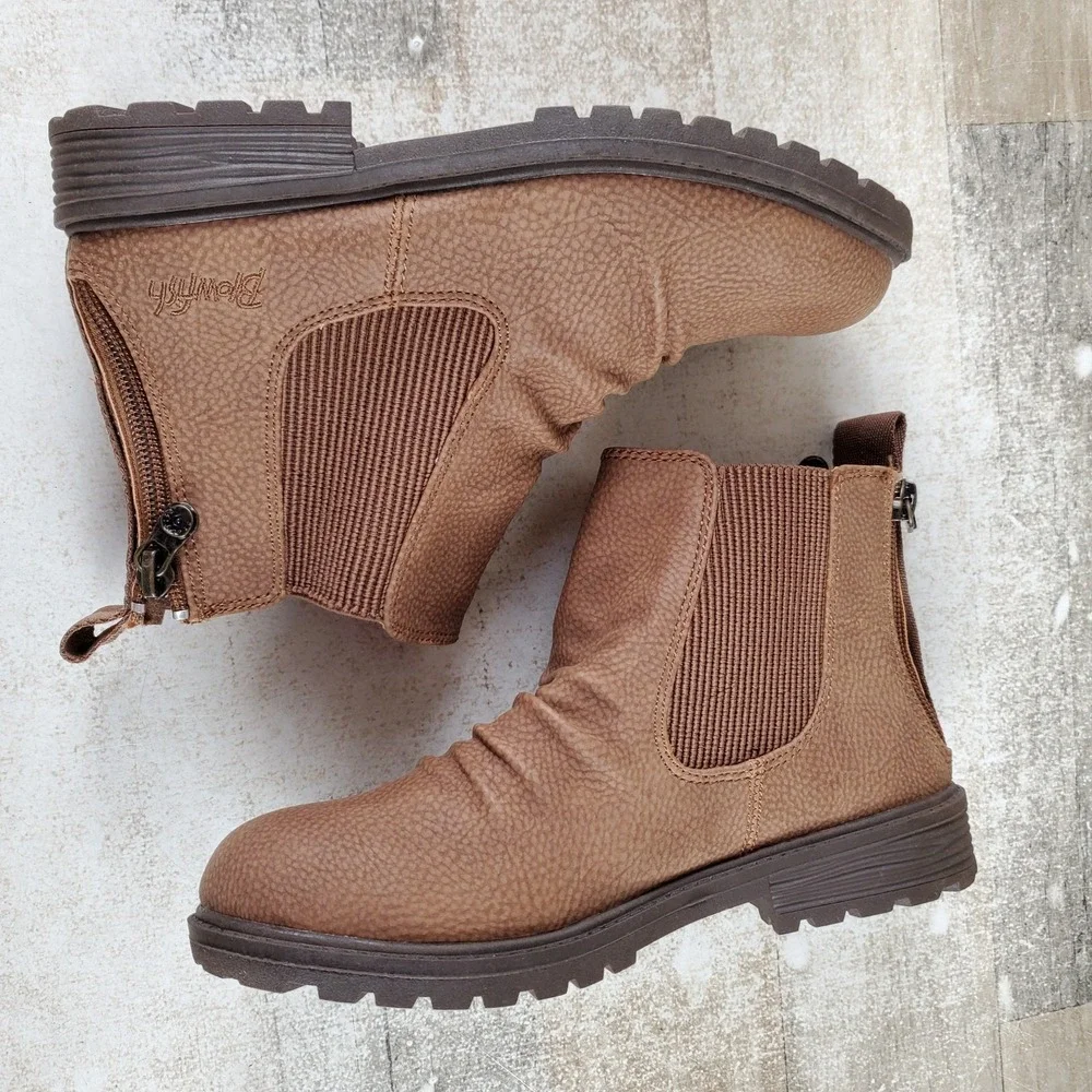 Blowfish Malibu Redsen Kids Chelsea Boots Sz 3 Tan Round Toe Double Back Zippers
